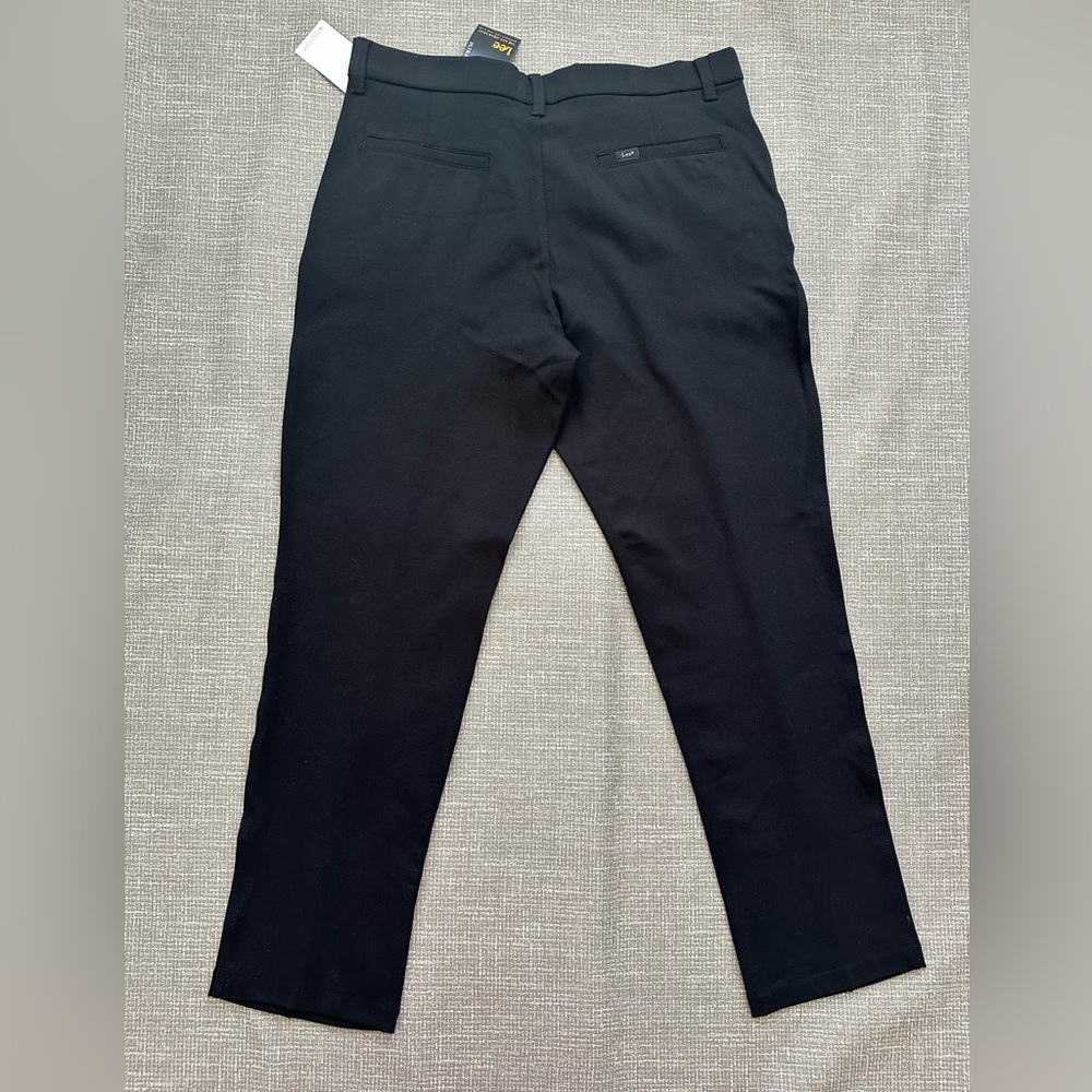Lee Ultra Lux Comfort Straight Leg Pants – Women’s Size 16 Medium – Black – NWT - Picture 2 of 12